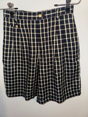 VINTAGE LIZSPORT 80s/90s Plaid Bermuda Shorts with Gold Accents
